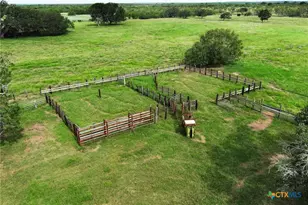 0 Cr 121, Gonzales, TX 78629 - Photo 27