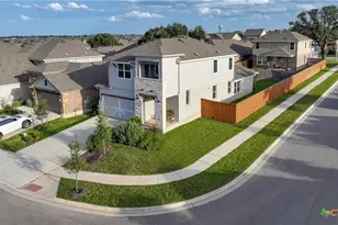 2069 Flametree Ave, New Braunfels, TX 78132 - Photo 5