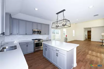 2069 Flametree Avenue, New Braunfels, TX 78132 - Photo 19