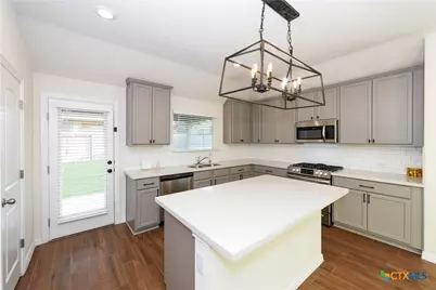 2069 Flametree Avenue, New Braunfels, TX 78132 - Photo 17