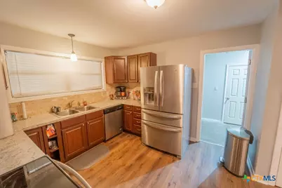 4804 Dahlia Lane, Victoria, TX 77904 - Photo 7