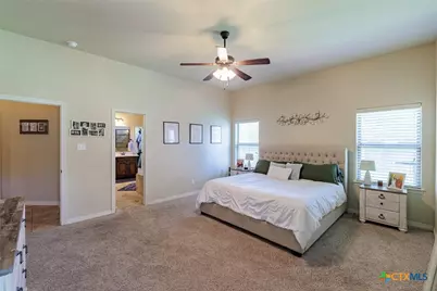 910 Ridgeoak Drive, Belton, TX 76513 - Photo 9