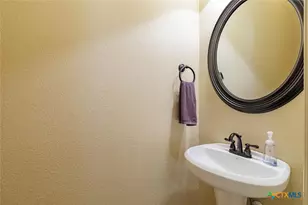 910 Ridgeoak Dr, Belton, TX 76513 - Photo 13