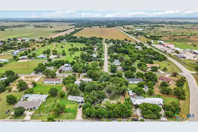 137 Columbia Circle, San Marcos, TX 78666 - Photo 11