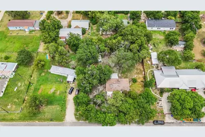 137 Columbia Circle, San Marcos, TX 78666 - Photo 7