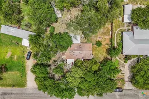 137 Columbia Cir, San Marcos, TX 78666 - Photo 5