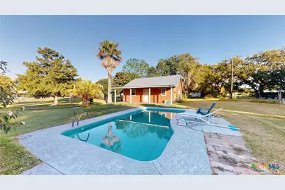 234 Lakeview Drive, Victoria, TX 77905 - Photo 39