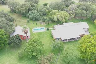 234 Lakeview Dr, Victoria, TX 77905 - Photo 5