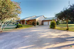 234 Lakeview Dr, Victoria, TX 77905 - Photo 43