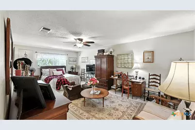 781 Mary Preiss Drive, New Braunfels, TX 78132 - Photo 19