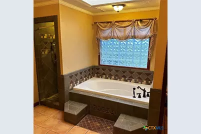 383 Fm 766, Cuero, TX 77954 - Photo 19