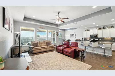 323 Limestone Creek, New Braunfels, TX 78130 - Photo 11