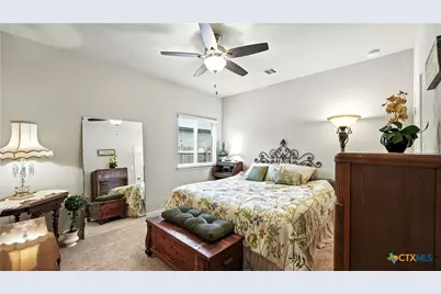 323 Limestone Creek, New Braunfels, TX 78130 - Photo 17