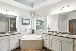 323 Limestone Creek, New Braunfels, TX 78130 - Photo 15