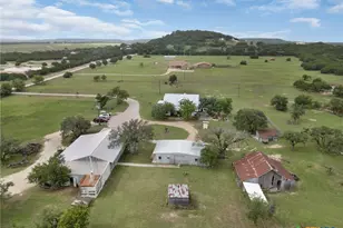 951 Moseley Rd, Copperas Cove, TX 76522 - Photo 3