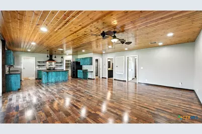 1291 Link Road, Seguin, TX 78155 - Photo 15