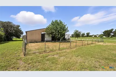 1291 Link Road, Seguin, TX 78155 - Photo 39