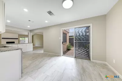 627 Summerwood Drive, New Braunfels, TX 78130 - Photo 11