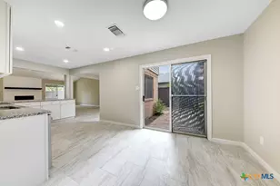 627 Summerwood Dr, New Braunfels, TX 78130 - Photo 11