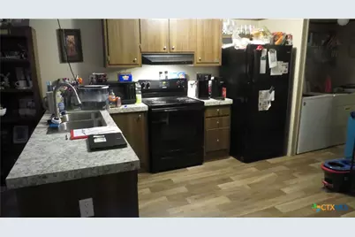 400 W Railway Street, Lometa, TX 76853 - Photo 25