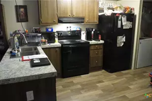 400 W Railway St, Lometa, TX 76853 - Photo 25