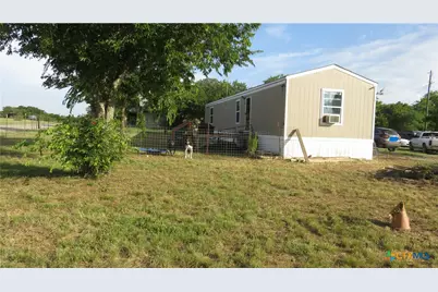 400 W Railway Street, Lometa, TX 76853 - Photo 13