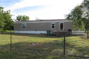 400 W Railway St, Lometa, TX 76853 - Photo 1