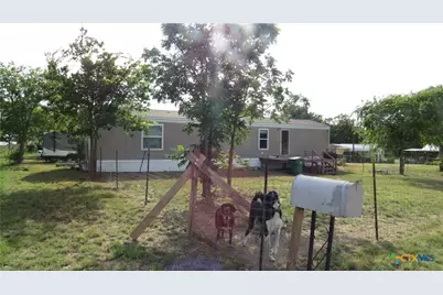 400 W Railway Street, Lometa, TX 76853 - Photo 5