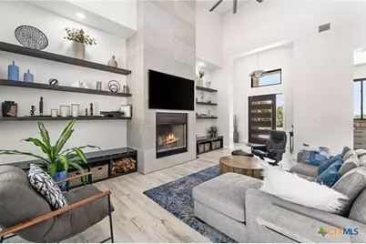 690 Kings Point Drive, Canyon Lake, TX 78133 - Photo 3