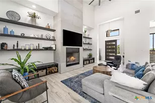 690 Kings Point Dr, Canyon Lake, TX 78133 - Photo 3