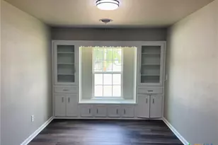 1710 Saunders St, Gatesville, TX 76528 - Photo 11