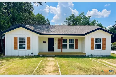 1710 Saunders Street, Gatesville, TX 76528 - Photo 1