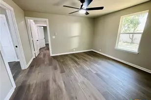 1710 Saunders St, Gatesville, TX 76528 - Photo 13