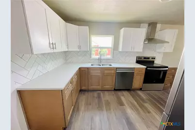 1710 Saunders Street, Gatesville, TX 76528 - Photo 7