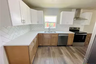 1710 Saunders St, Gatesville, TX 76528 - Photo 7