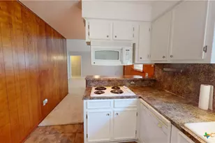 221 Oleander Ave, Tivoli, TX 77990 - Photo 11