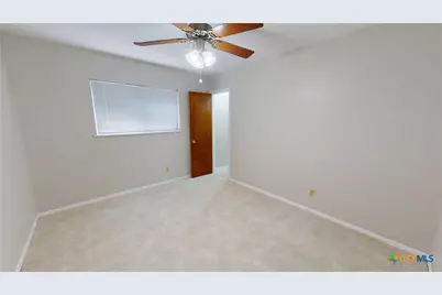 221 Oleander Avenue, Tivoli, TX 77990 - Photo 23