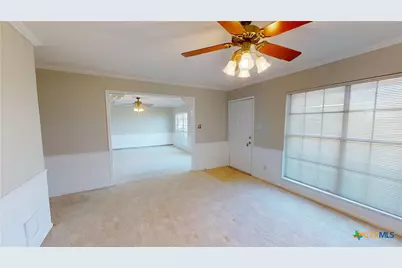 221 Oleander Avenue, Tivoli, TX 77990 - Photo 13