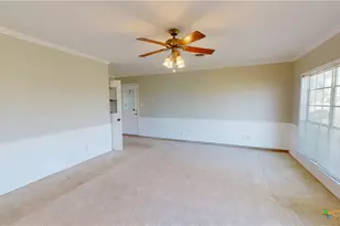 221 Oleander Ave, Tivoli, TX 77990 - Photo 17