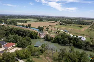 1111 Long Creek Blvd, New Braunfels, TX 78130 - Photo 41