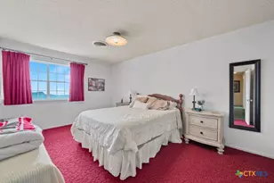 699 Floral Ave, New Braunfels, TX 78130 - Photo 29