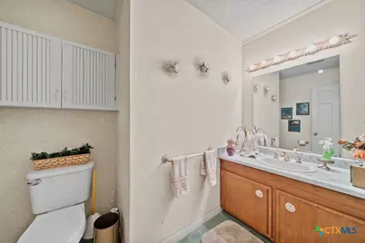 699 Floral Avenue, New Braunfels, TX 78130 - Photo 31