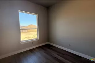 827 Liberty Park Dr, Belton, TX 76513 - Photo 11