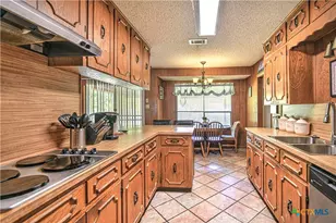 406 E Upshaw Ave, Temple, TX 76501 - Photo 17