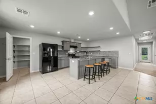 639 Blackbuck Rdg Dr, Lampasas, TX 76550 - Photo 7