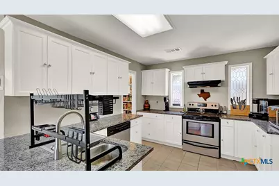 801 Cedar Oaks Lane, Harker Heights, TX 76548 - Photo 11