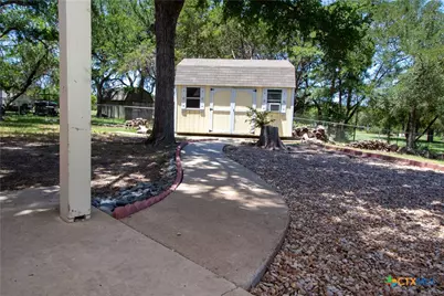 310 County Road 3080, Lampasas, TX 76550 - Photo 37