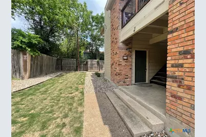 421 W San Antonio, San Marcos, TX 78666 - Photo 23