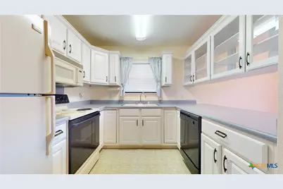 1021 Hillcrest Forest, Canyon Lake, TX 78133 - Photo 27