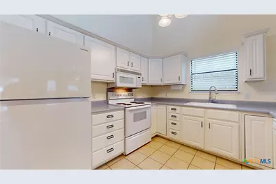 1021 Hillcrest Forest, Canyon Lake, TX 78133 - Photo 13